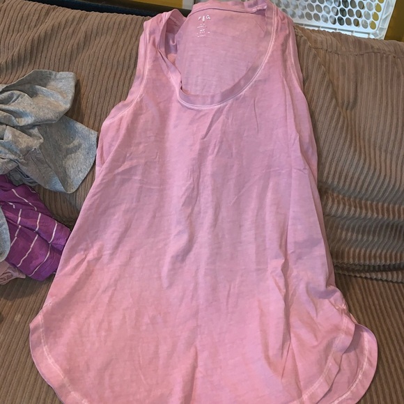 GAP Maternity Tank - Picture 1 of 3